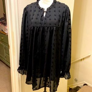 SHEIN Modely Plus Tie Neck Swiss Dot Peplum Blouse